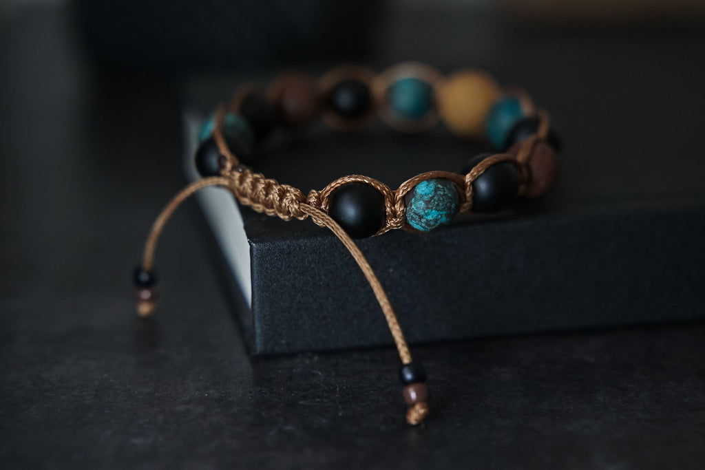 Call of Cthulhu Bracelet: Hand-Knotted Elder Sign, Deep Onyx & R'lyeh Turquoise, H.P.Lovecraft, Elder Sign Engraved