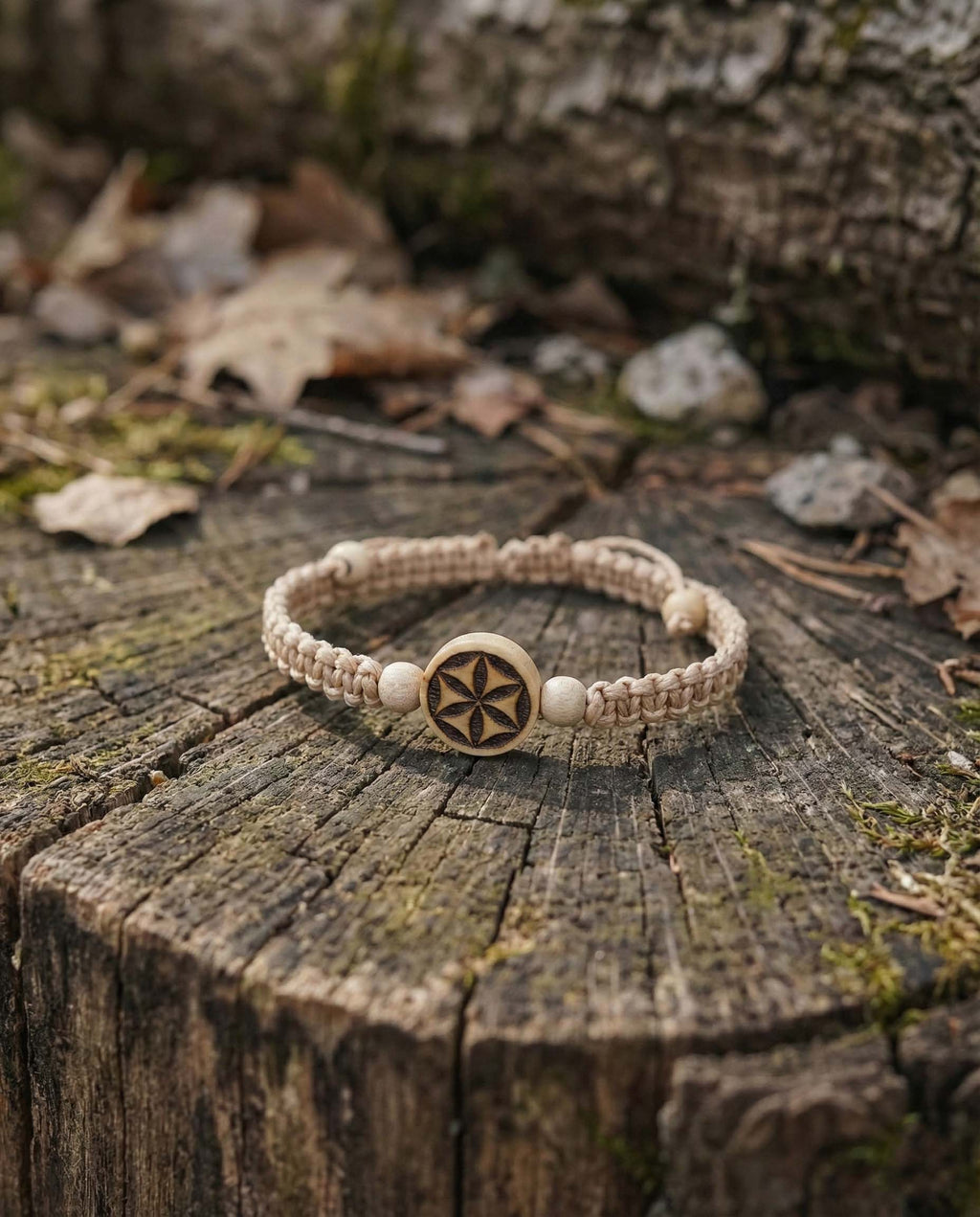 Hand-Knotted Flower of Perun Bracelet – Engraved Wood