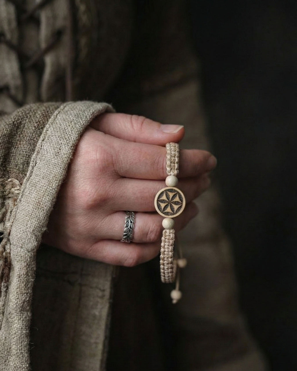 Hand-Knotted Flower of Perun Bracelet – Engraved Wood